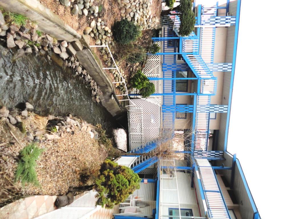 蓝溪汽车旅馆 弗农 外观 照片